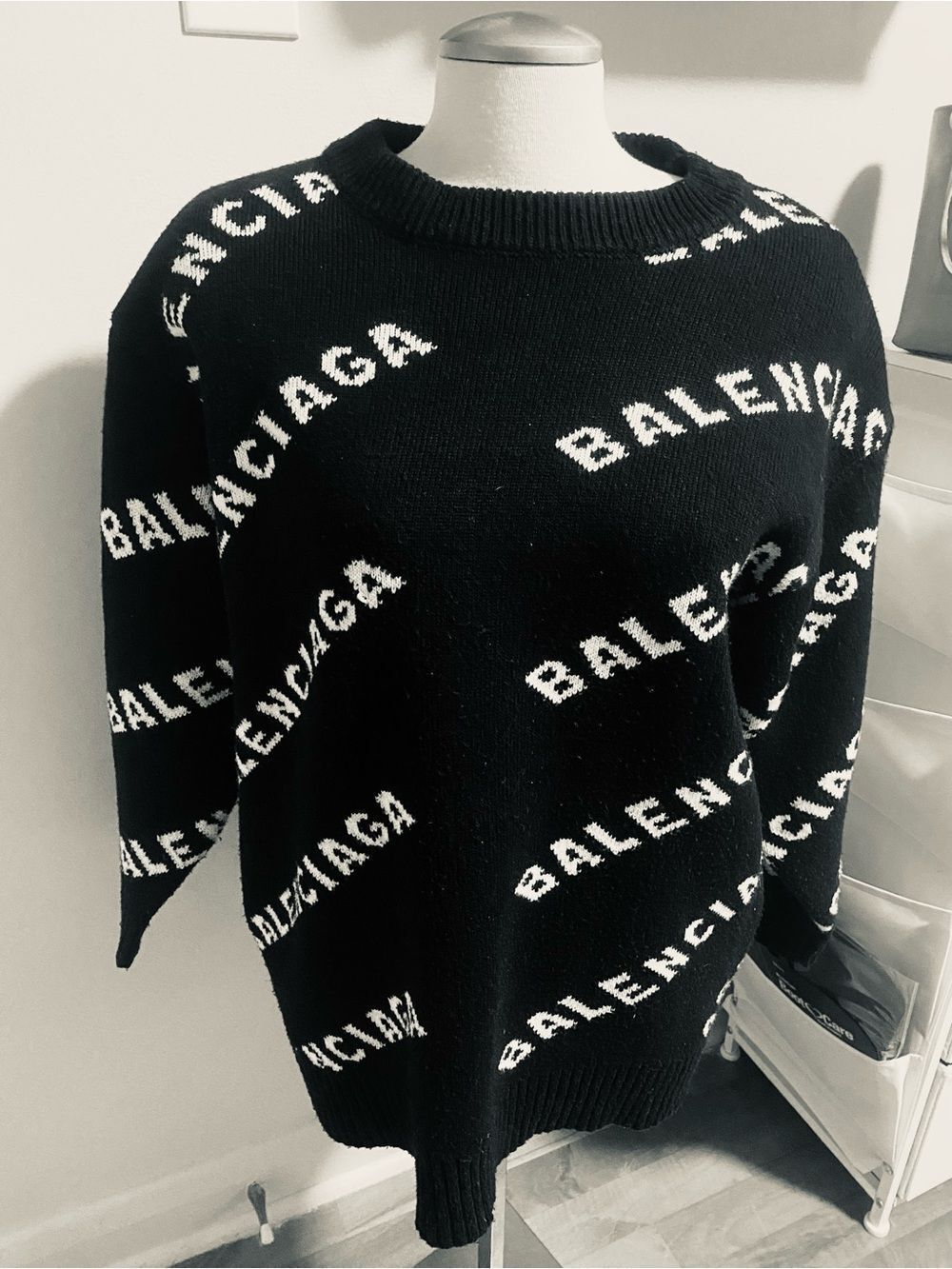🛍️Balenciaga Black Crewneck Sweater with White All-Over Logo - Picture 6 of 14